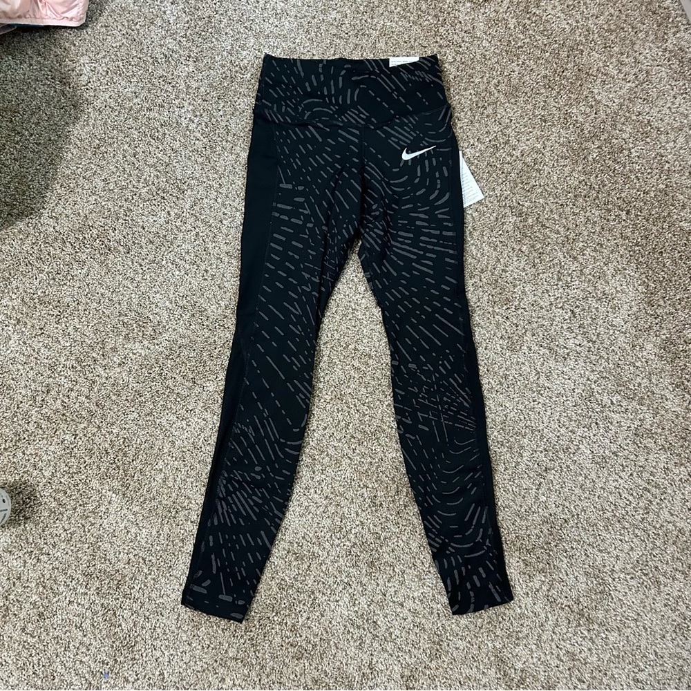 NWT Nike Fast Legging